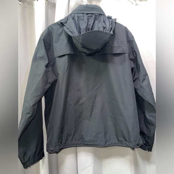 Elbeco Ultimate Utility: Black Waterproof Work Jacket - Picture 5 of 7